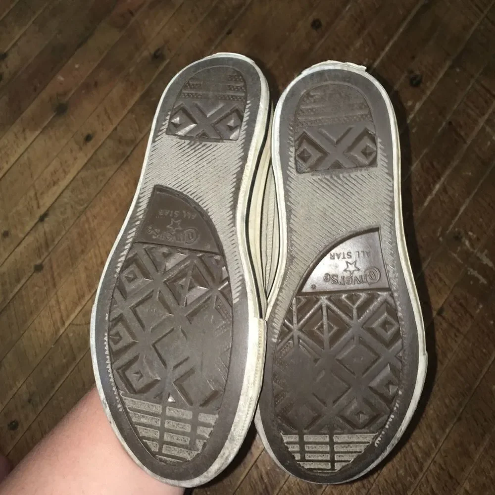 Converse/Chucks low top sneakers